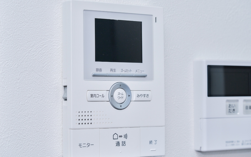 室内に設置されたインターフォン