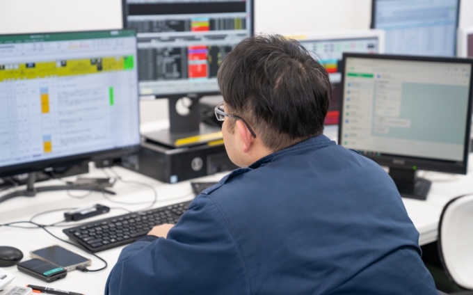 異常に気づい気づいた監視員